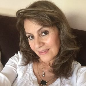 Meet your Posher, Esperanza